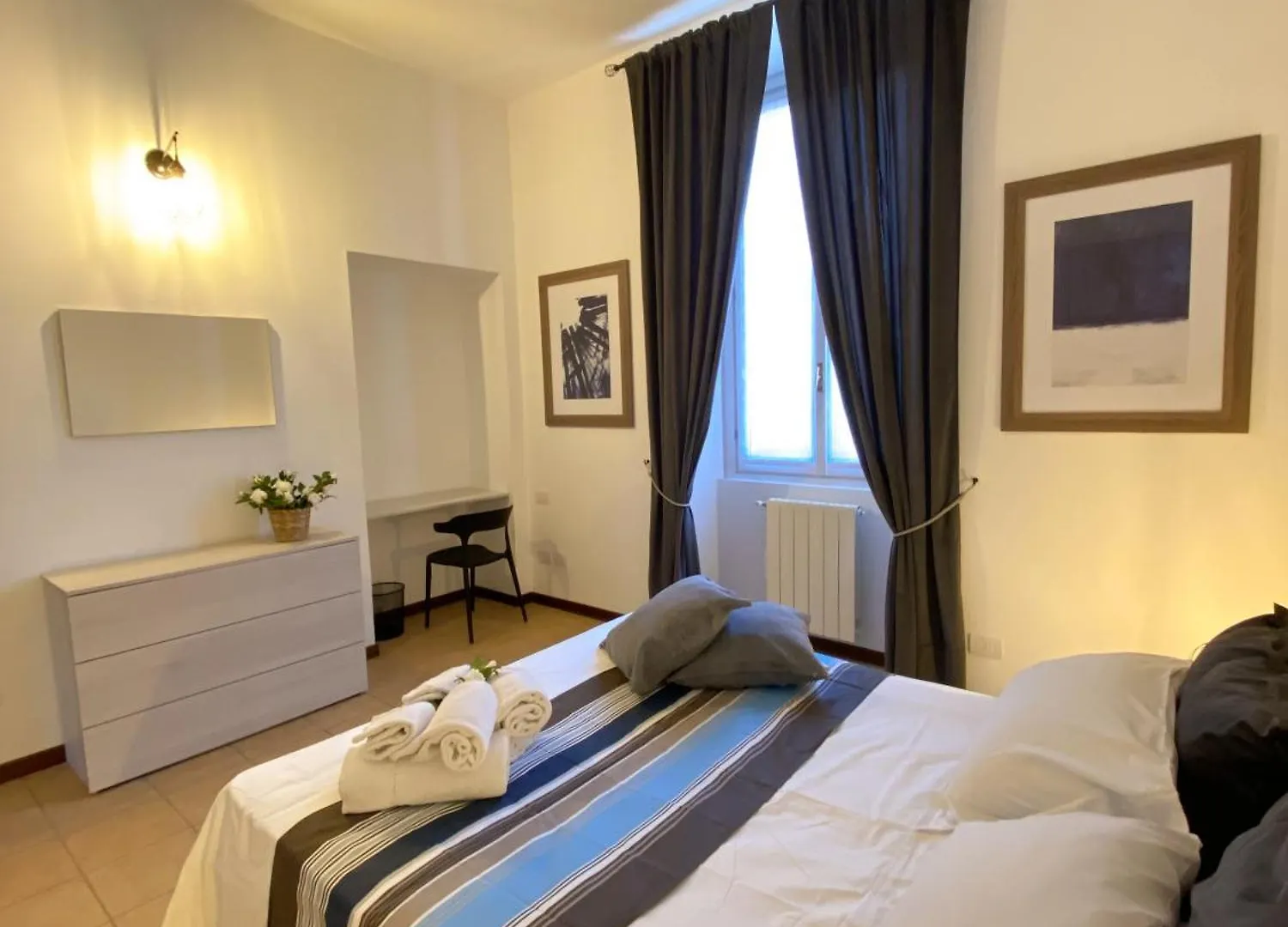 Apartment Ferienwohnung La Ringhiera Fiorita - 101 - 1 Min Centro Storico Monza